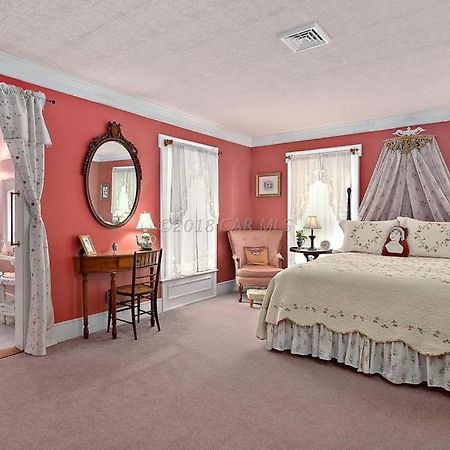 Princess Anne Book Lovers Inn Exteriér fotografie